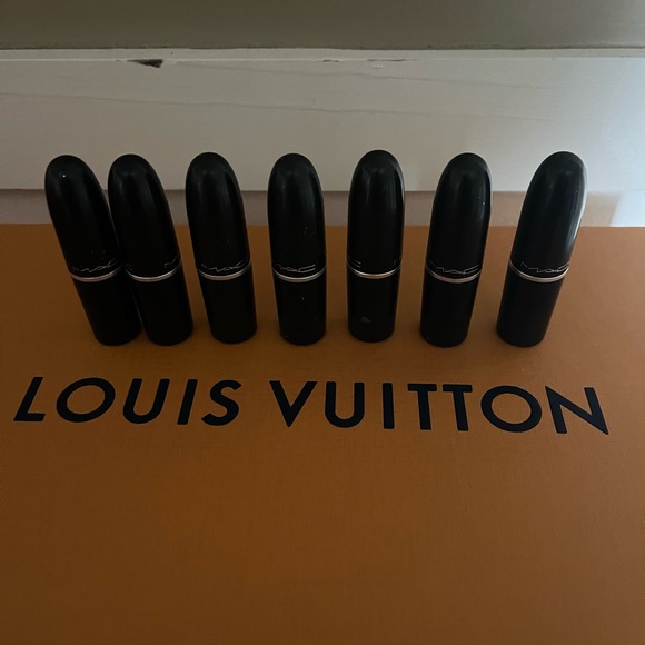 MAC LIPSTICK SET - Picture 1 of 3